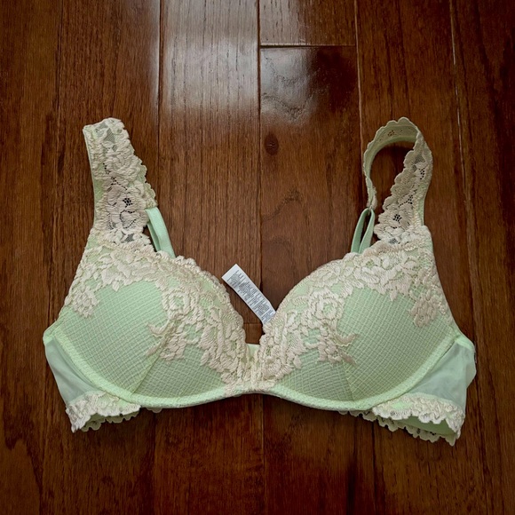 Intimissimi 34B pastel green padded lace bra - Picture 2 of 5